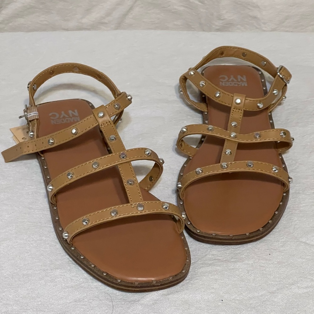 MADDEN NYC Gladiator Sandal 7.5